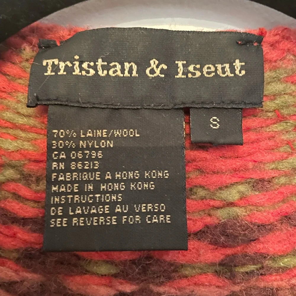 Women's Red Patterned Sweater - Picture 3 of 8